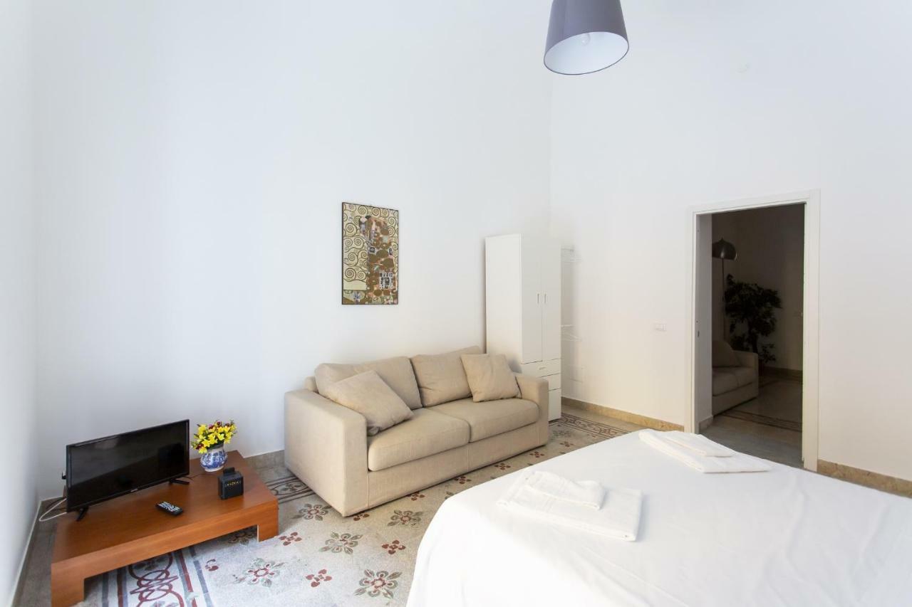 Star Politeama Apartment Palermo Exteriör bild